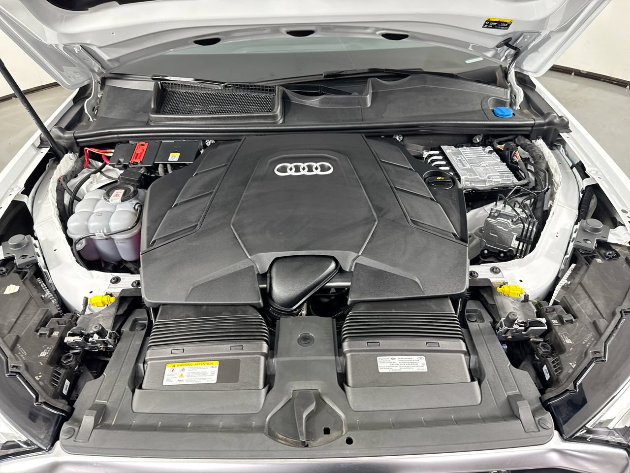 Used 2025 Audi Q7 3.0T Premium Plus w/ Premium Plus Package AWD/4WD image 29