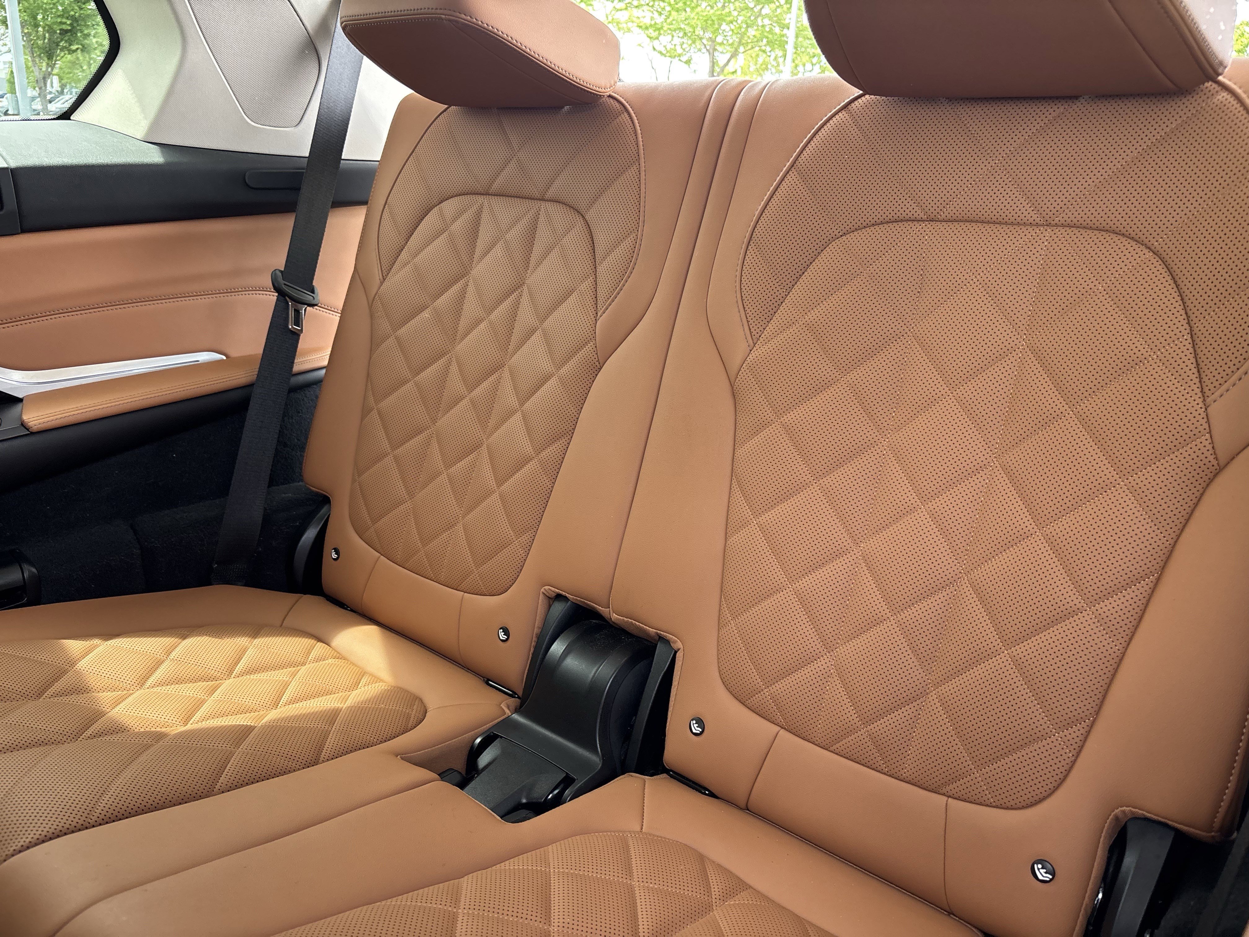Certified 2024 BMW X7 xDrive40i w/ Premium Package image 33