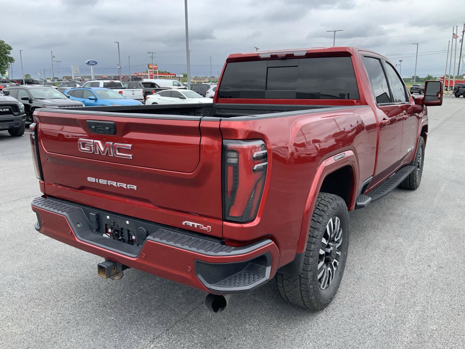 Used 2025 GMC Sierra 2500 AT4 w/ AT4 Premium Plus Package AWD/4WD image 15