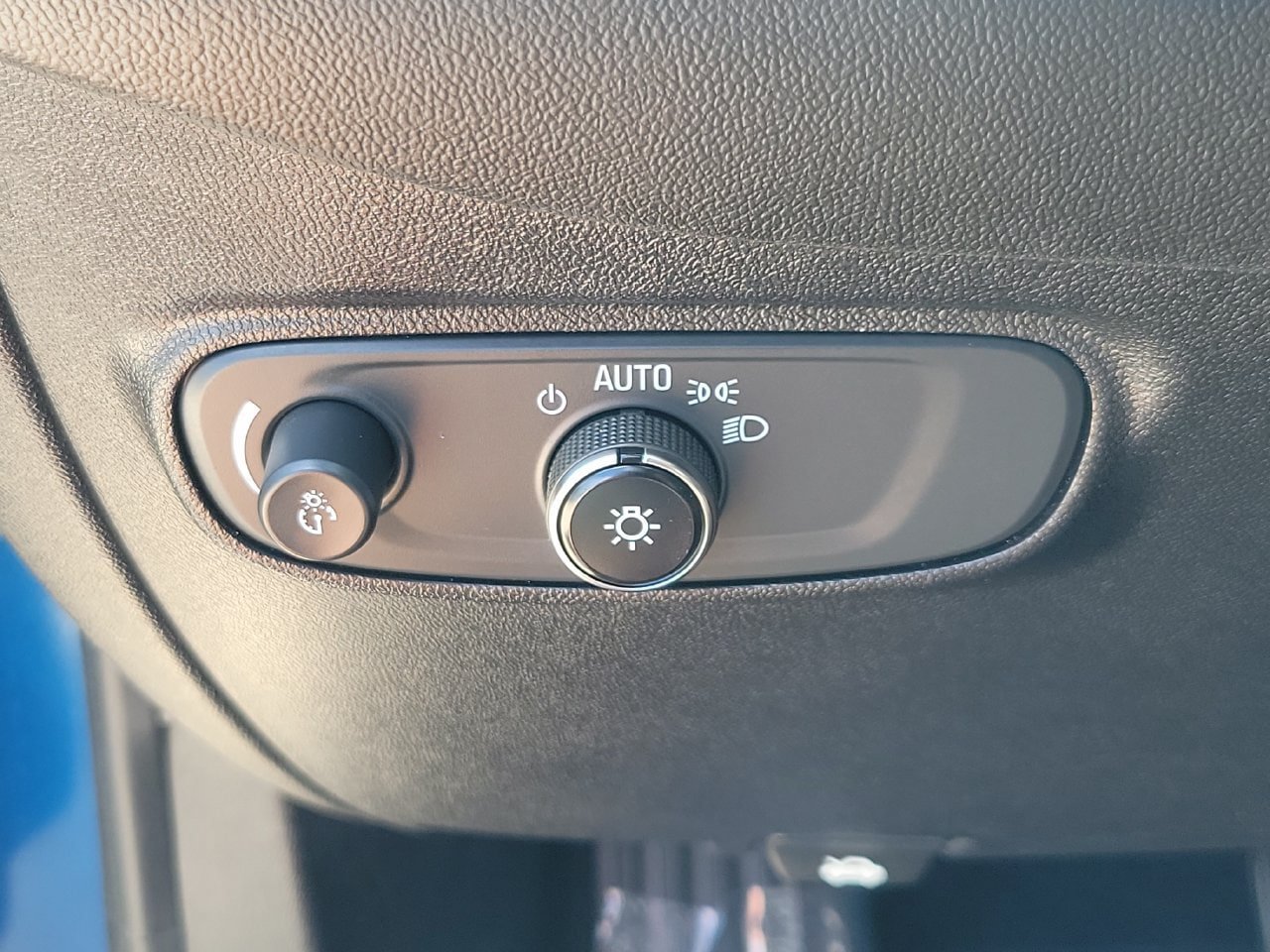 Used 2019 Chevrolet Equinox LT FWD image 30