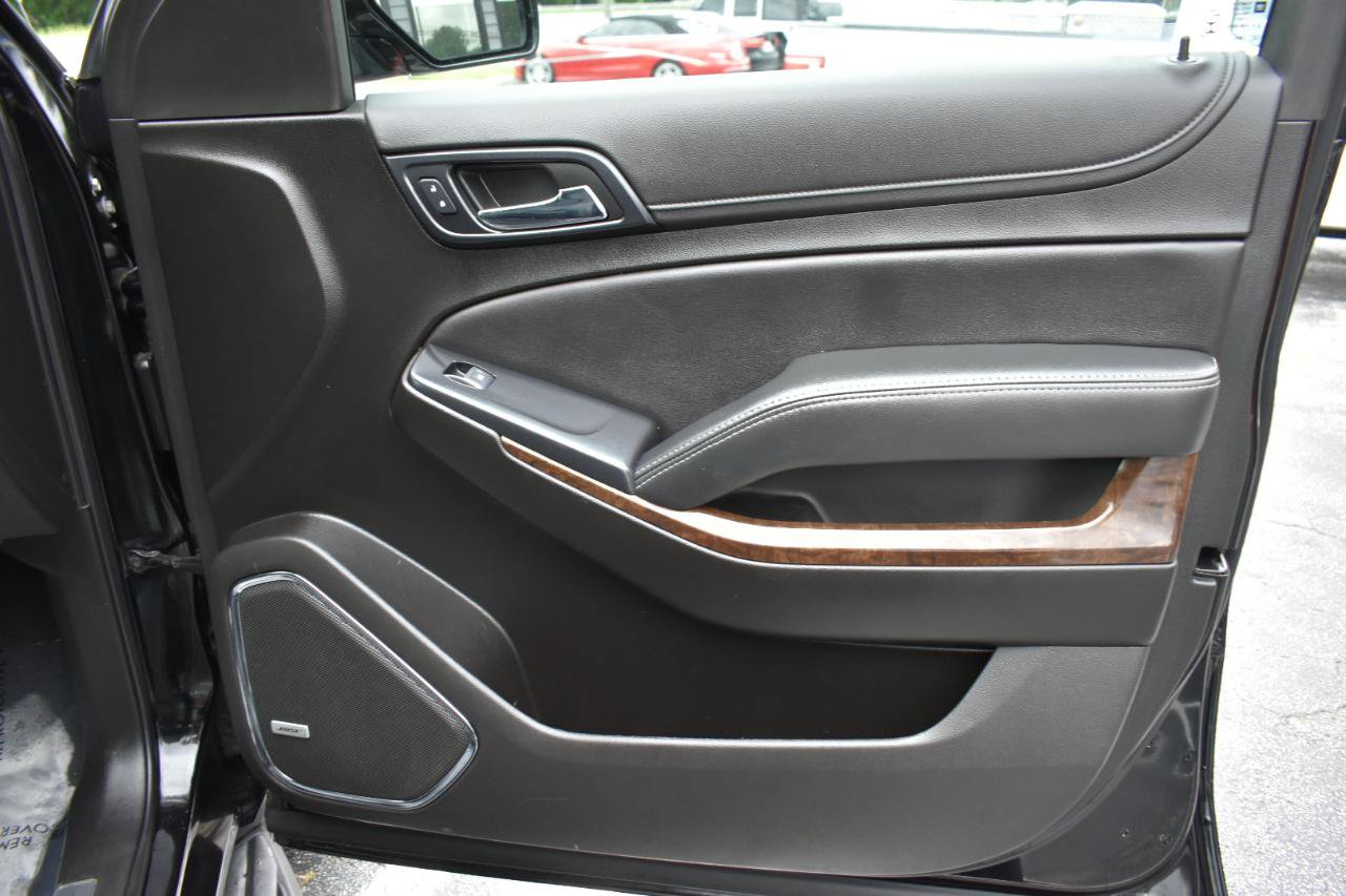 Used 2019 Chevrolet Suburban LT AWD/4WD image 40