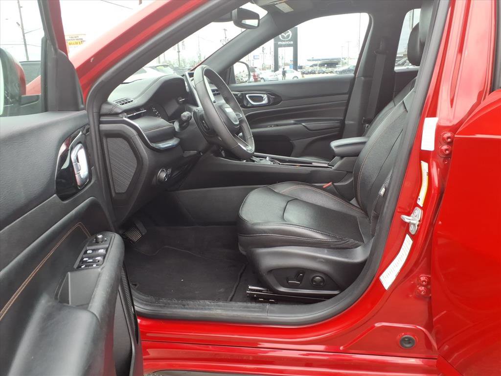 Used 2023 Jeep Compass Limited image 13