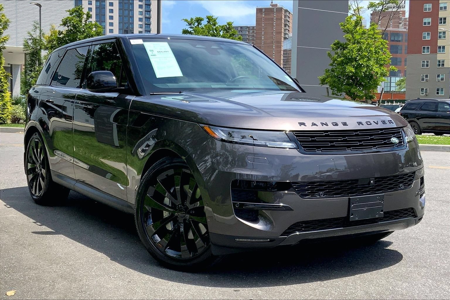 Certified 2026 Land Rover Range Rover Sport SE AWD/4WD image 2