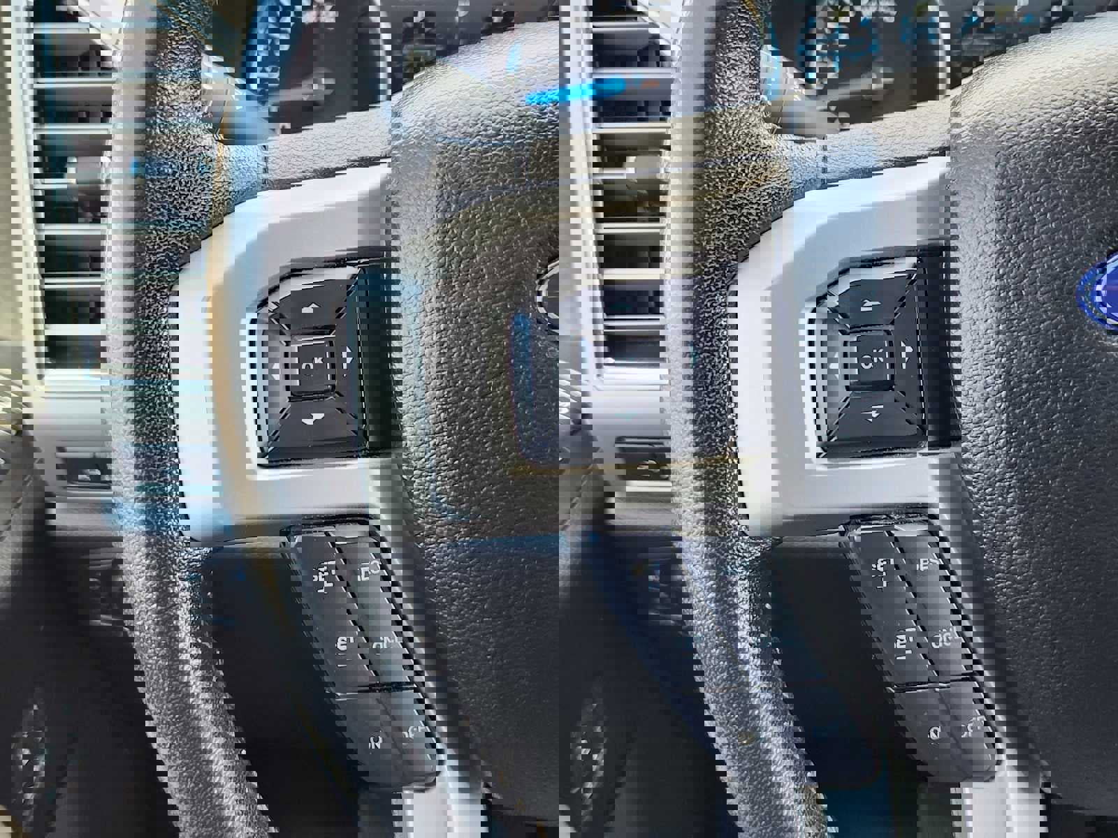 Used 2017 Ford F250 Lariat w/ Lariat Value Package image 19