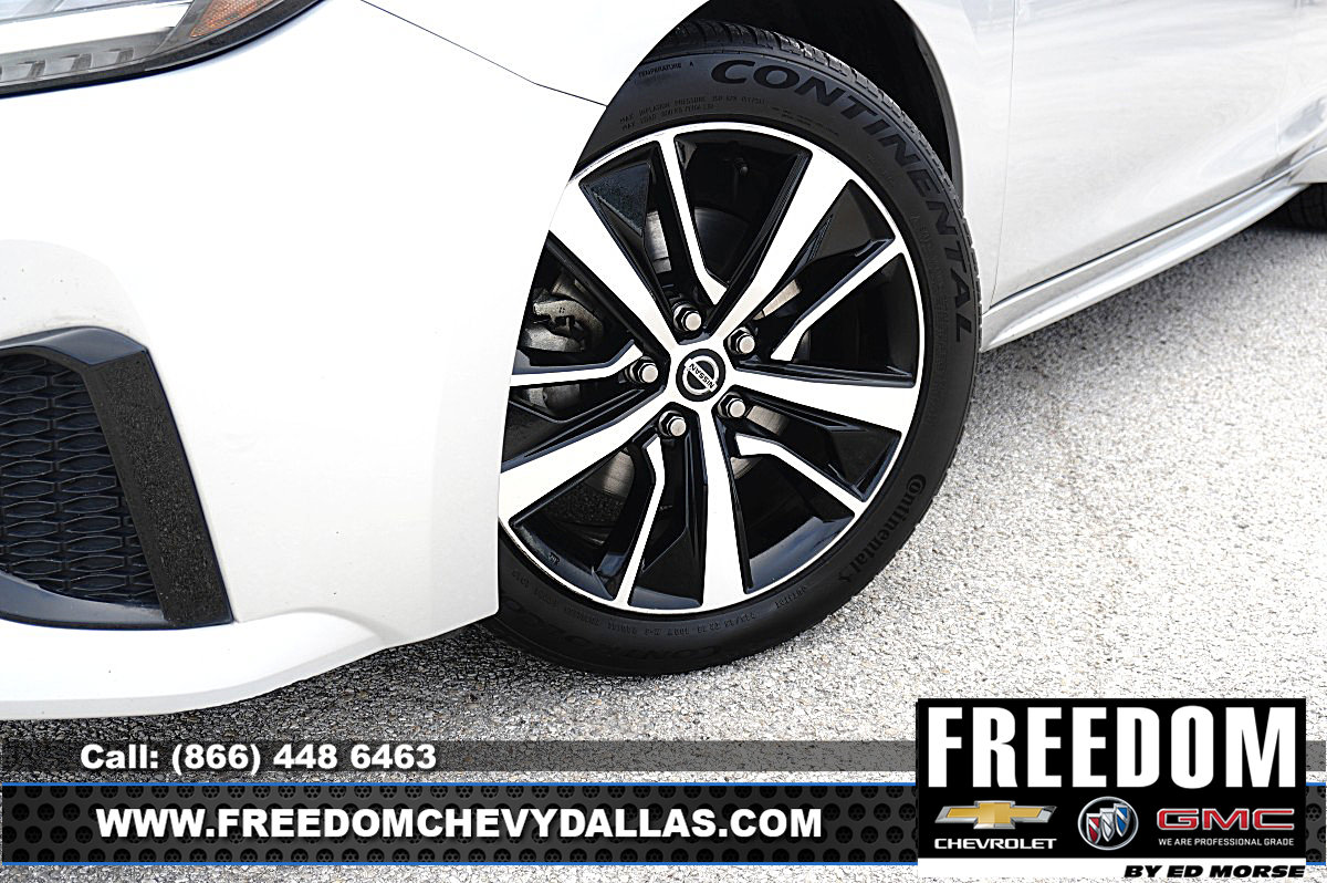 Used 2022 Nissan Maxima SV w/ Floor Mat Group FWD image 43