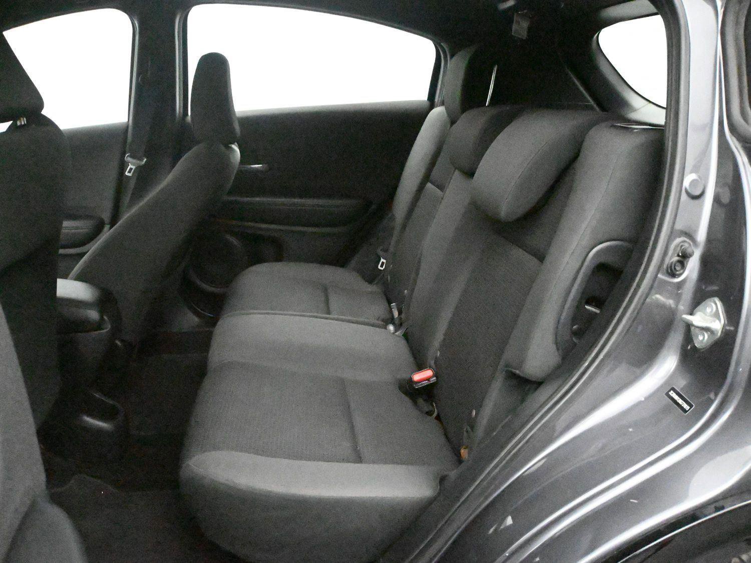Used 2019 Honda HR-V Sport image 9
