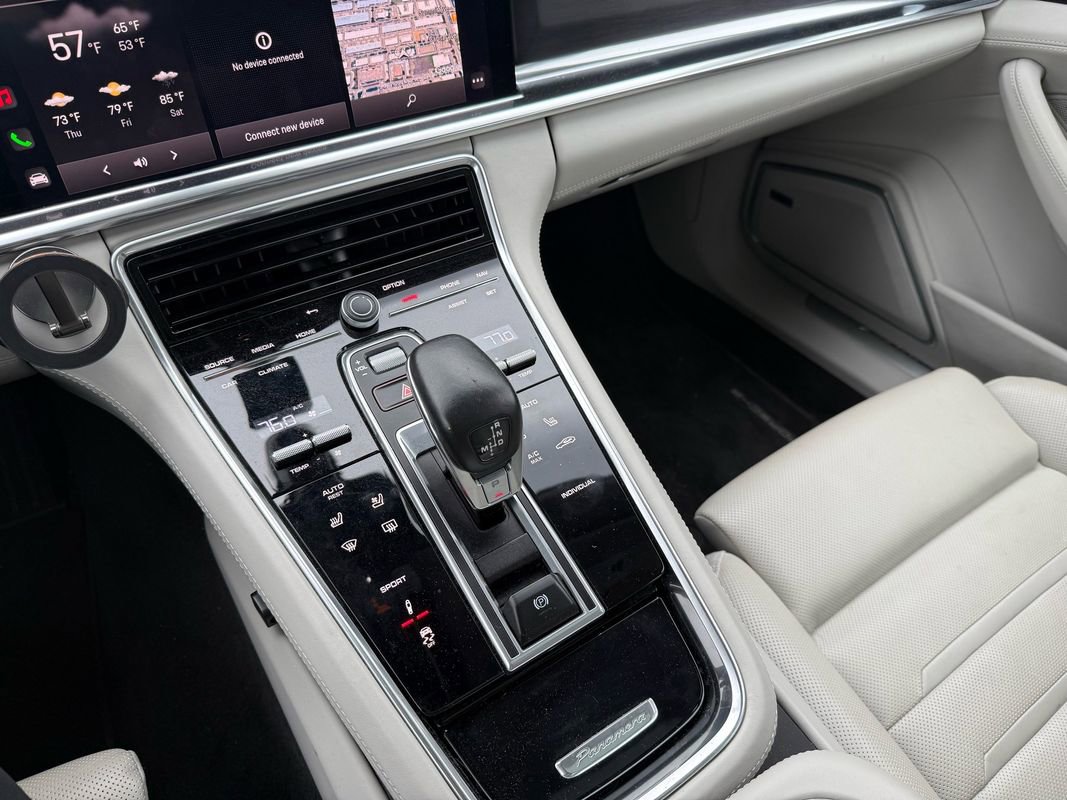 Used 2022 Porsche Panamera 4 AWD/4WD image 11