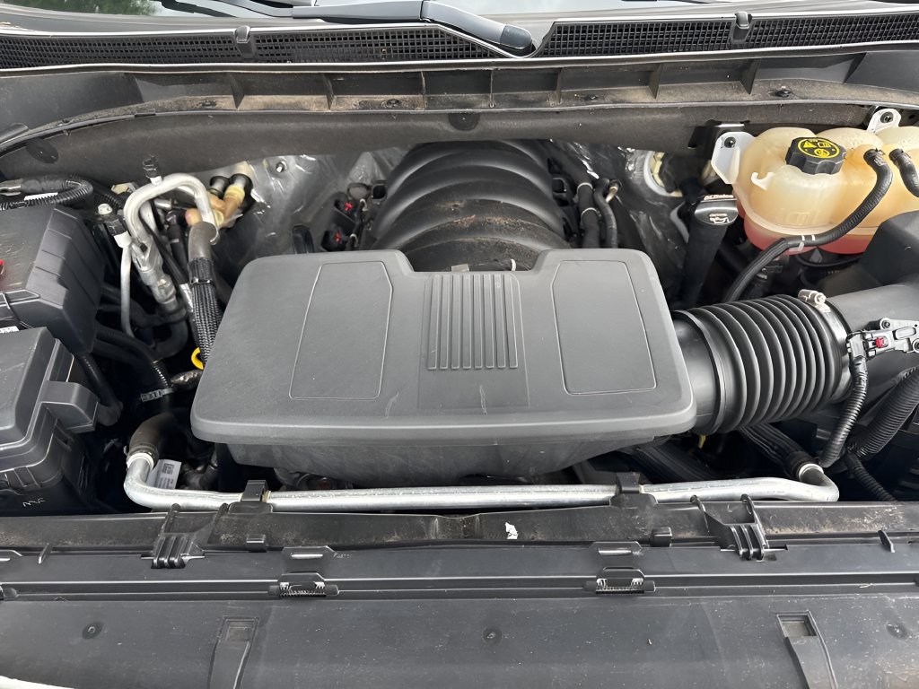 Used 2023 GMC Yukon XL Denali Ultimate w/ LPO, Floor Liner Package AWD/4WD image 11