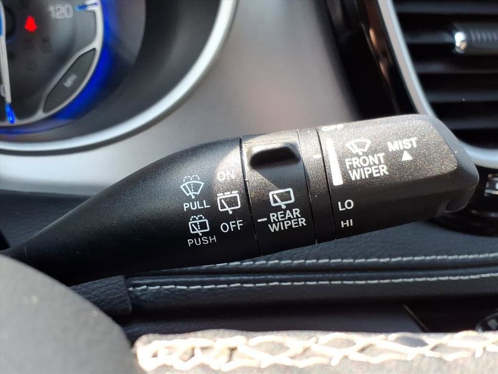 Used 2024 Chrysler Pacifica Touring-L w/ S Appearance Package image 23