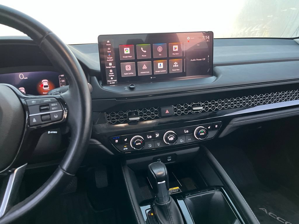 Used 2023 Honda Accord Touring image 17