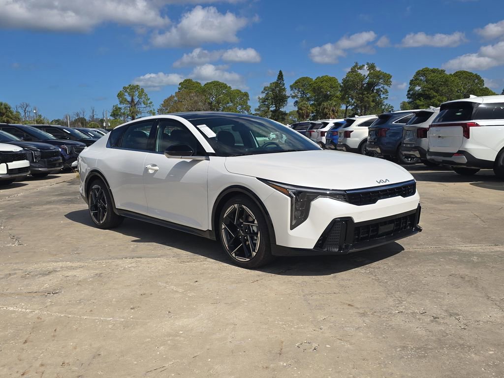 New 2026 Kia K4 GT-Line image 2