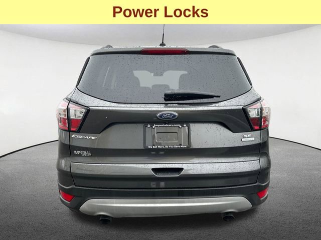 Used 2018 Ford Escape SE FWD image 12