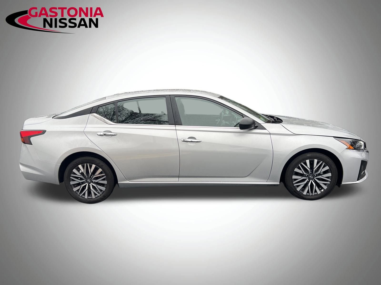 Used 2024 Nissan Altima 2.5 SV image 22