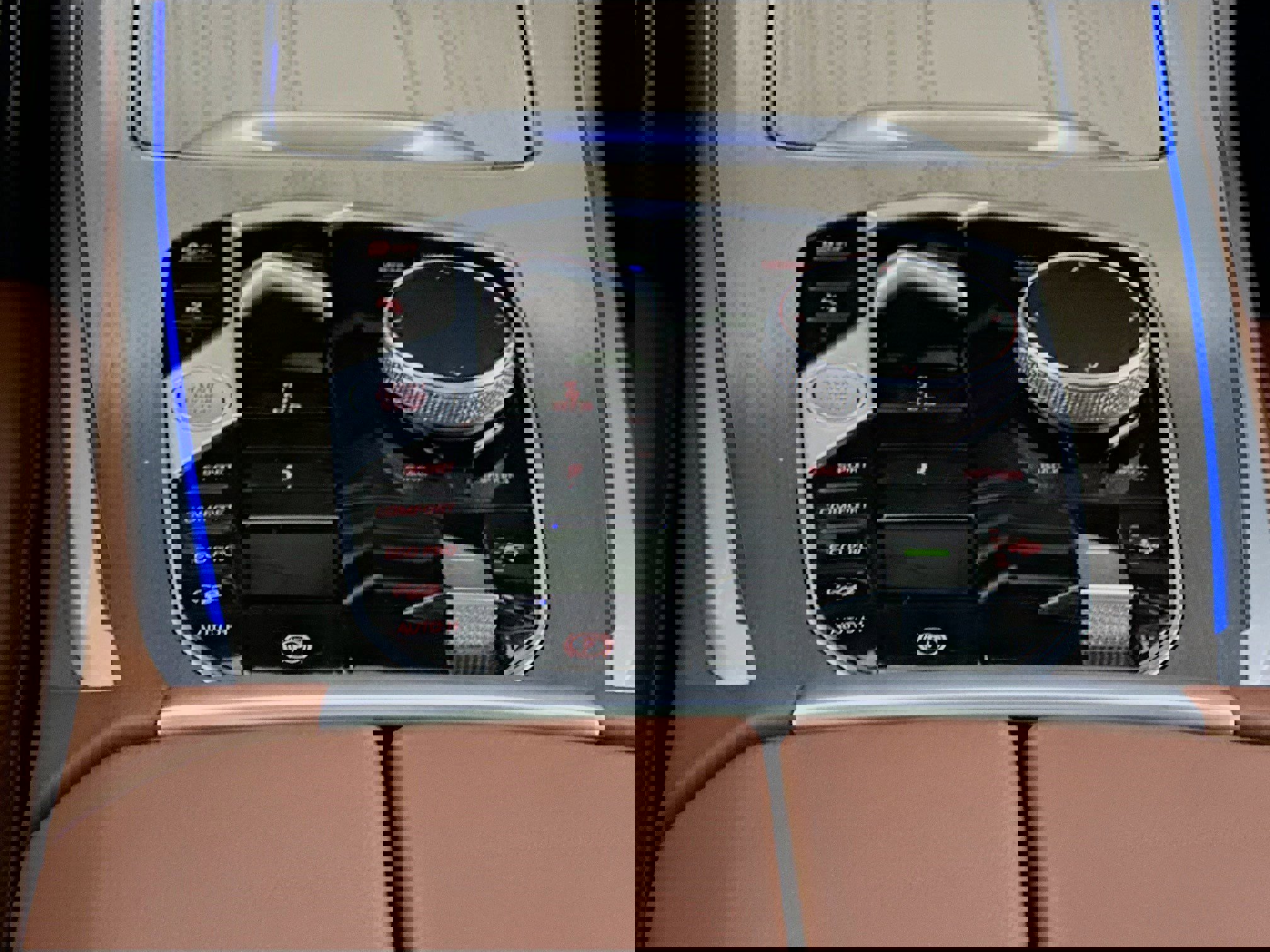 Used 2024 BMW X7 M60i image 14