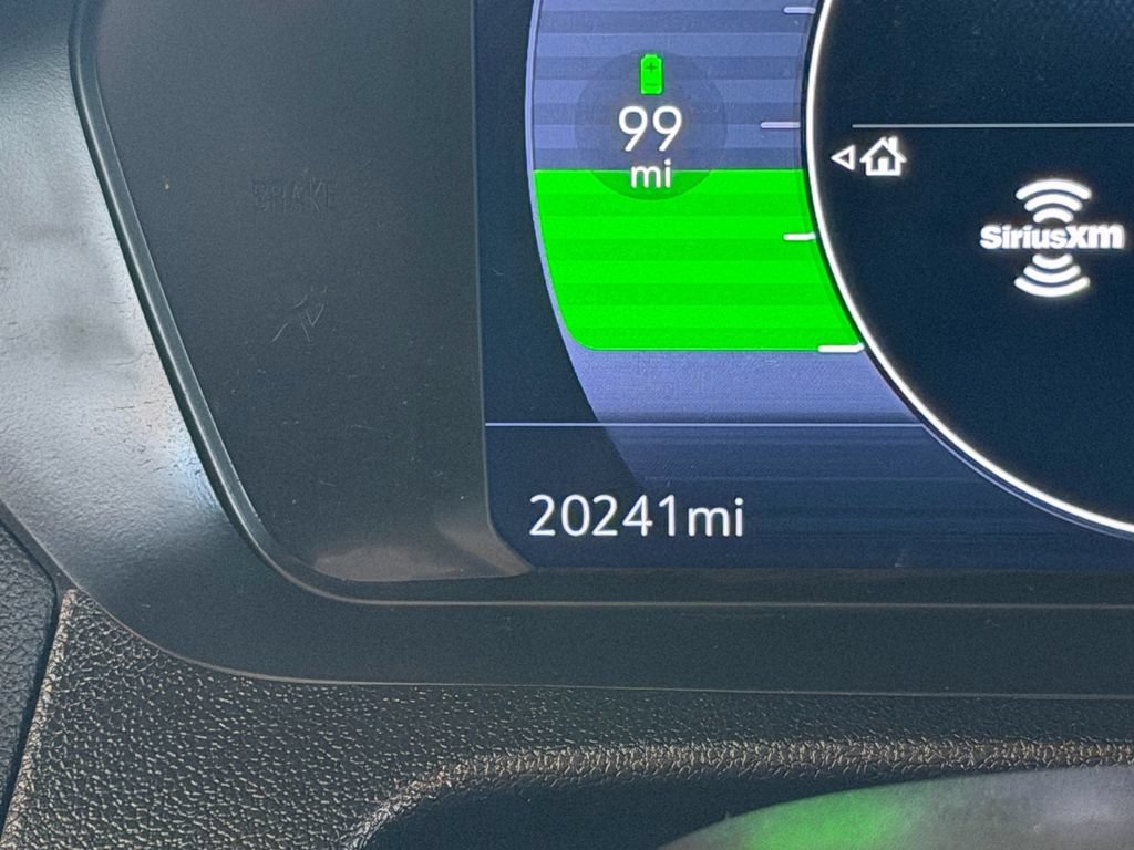 Certified 2023 Chevrolet Bolt LT w/ Infotainment Package FWD image 26