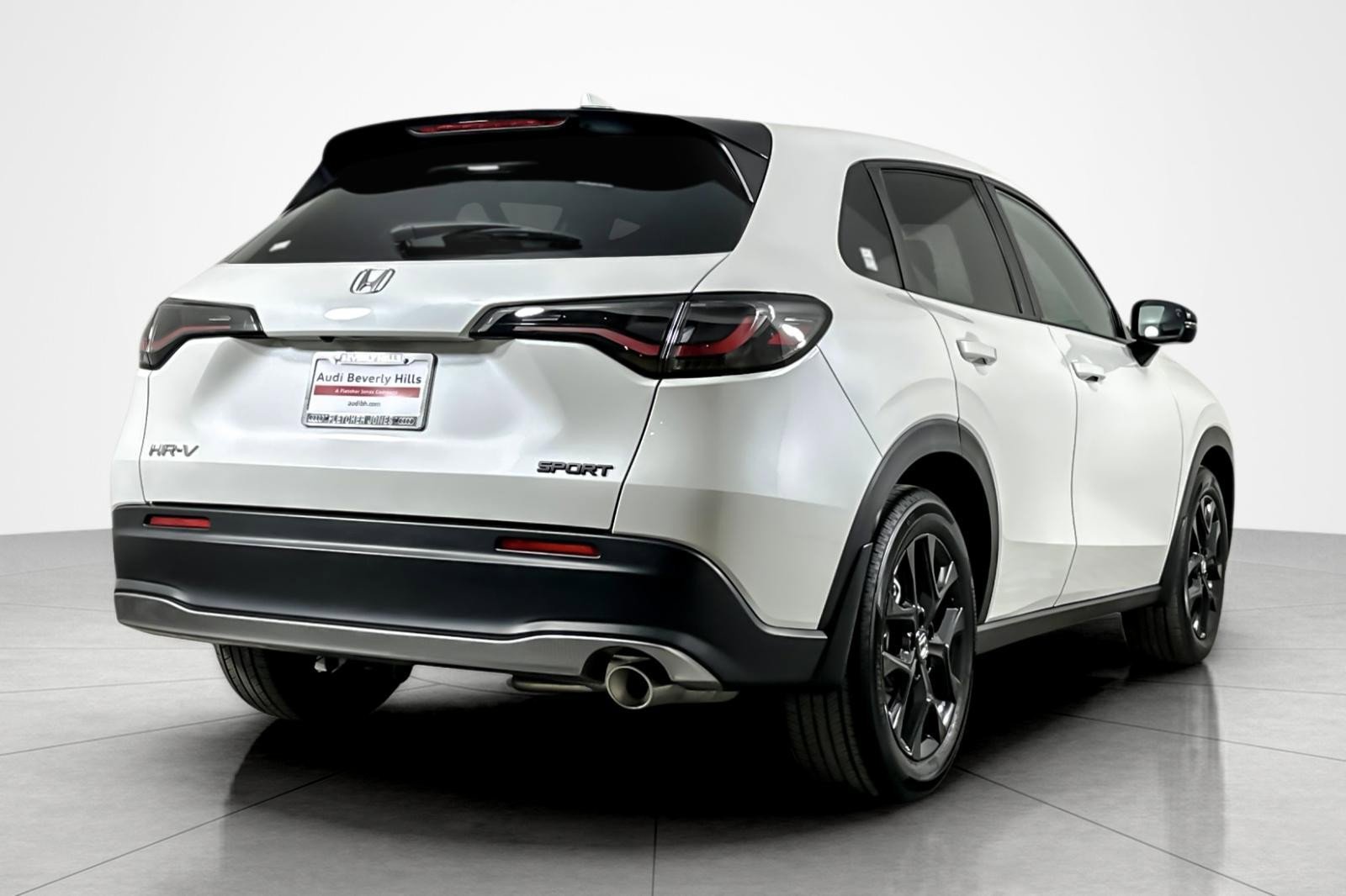 Used 2025 Honda HR-V Sport image 5