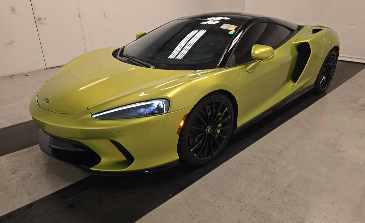 Used 2023 McLaren GT image 1