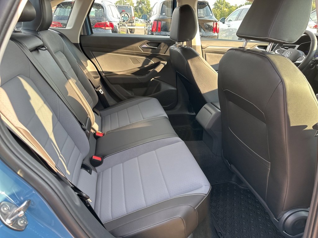 New 2025 Volkswagen Jetta SE image 11