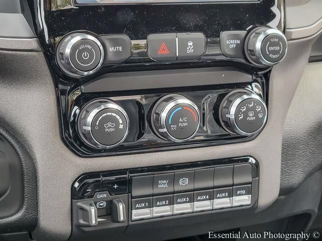 New 2026 RAM 4500 Tradesman AWD/4WD image 18