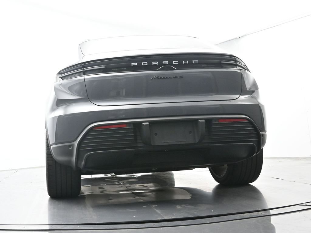 Certified 2025 Porsche Macan 4S Electric AWD/4WD image 48