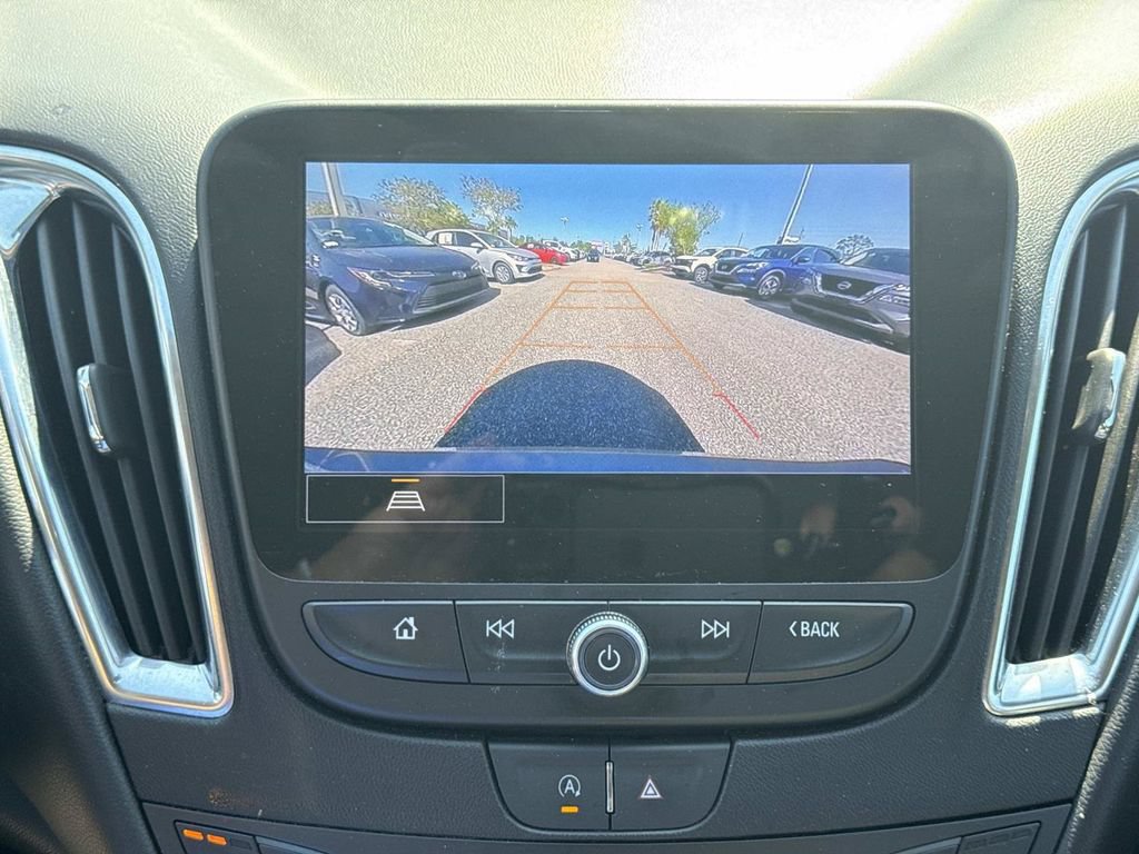 Used 2024 Chevrolet Malibu LT FWD image 23