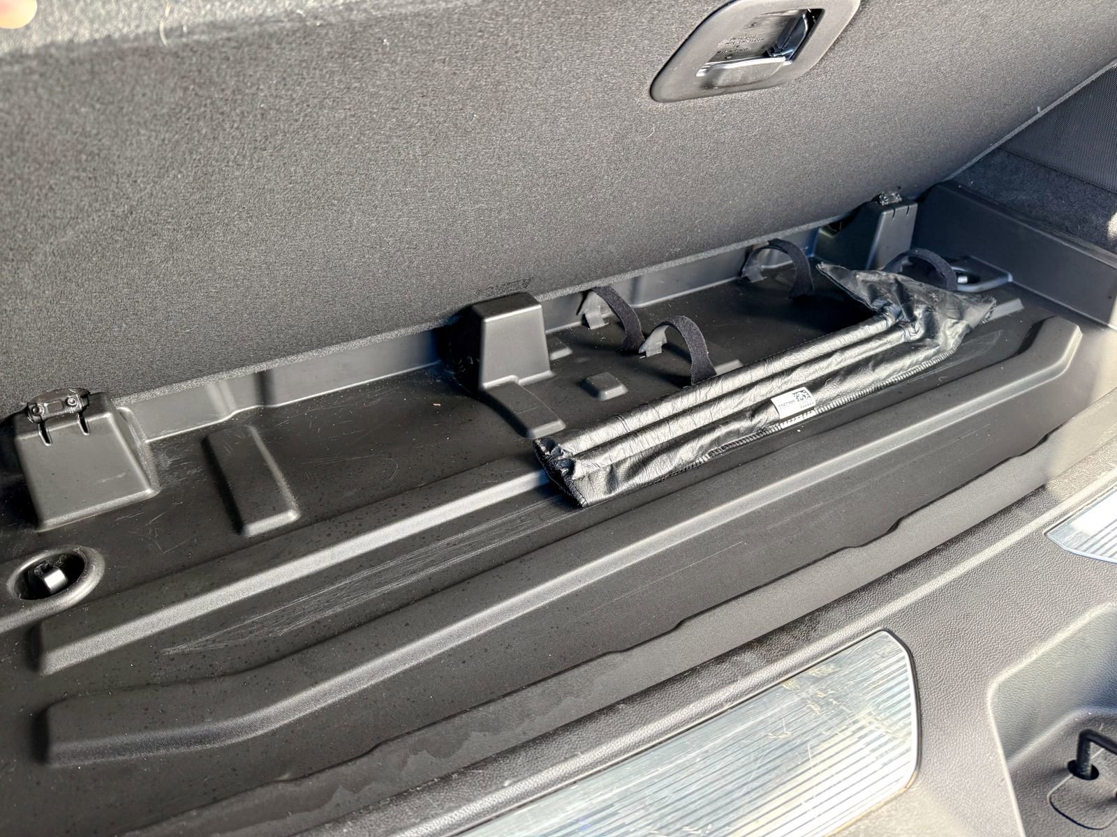 Used 2023 Cadillac Escalade Premium Luxury image 40