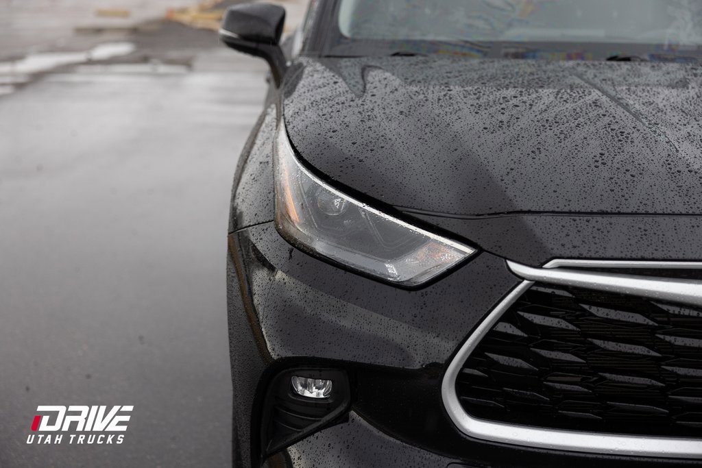 Used 2023 Toyota Highlander XLE image 7