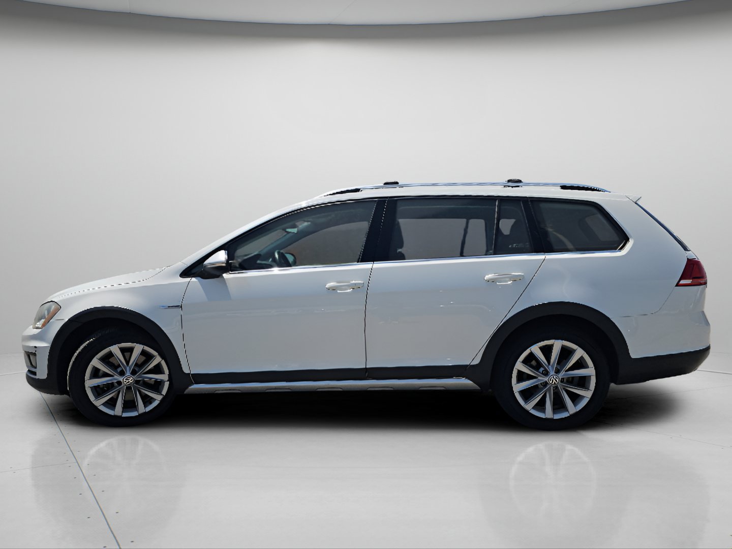 Used 2017 Volkswagen Golf Alltrack S AWD/4WD image 19