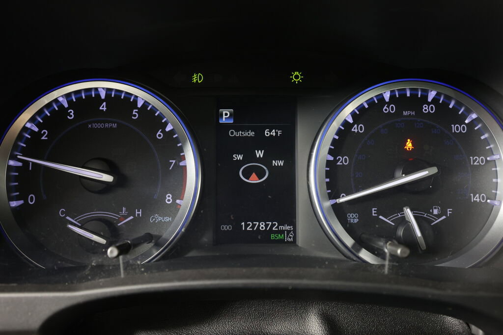 Used 2017 Toyota Highlander Limited image 32