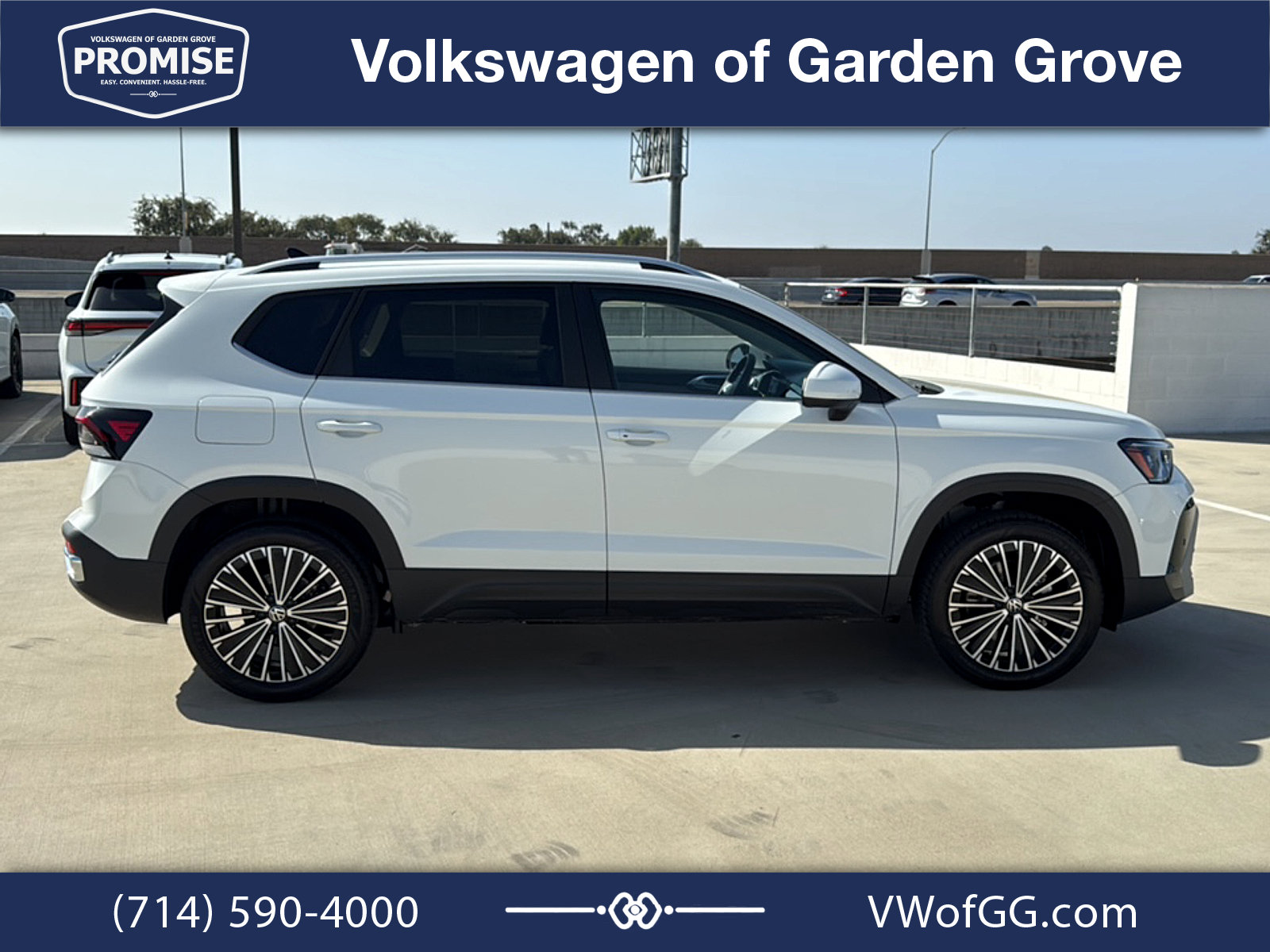 New 2027 Volkswagen Taos SE FWD image 9