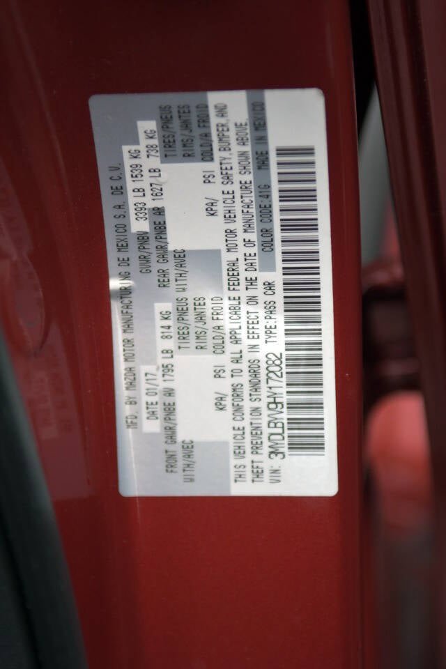 Used 2017 Toyota Yaris iA FWD image 18