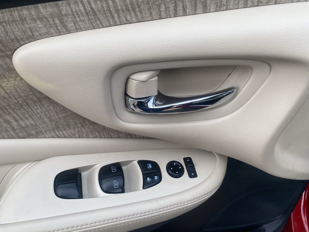 Used 2024 Nissan Murano SV image 11