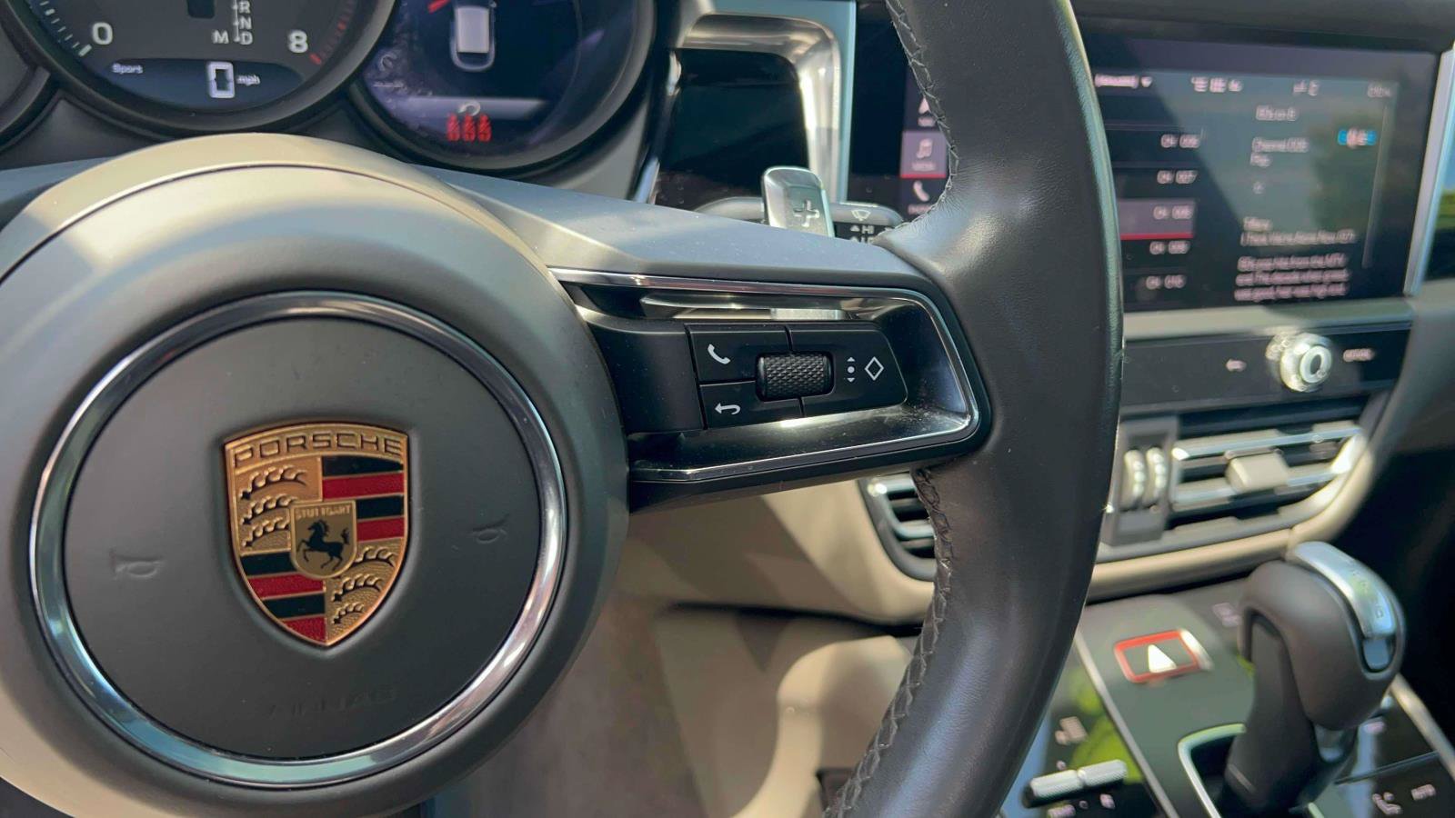 Used 2022 Porsche Macan AWD/4WD image 21