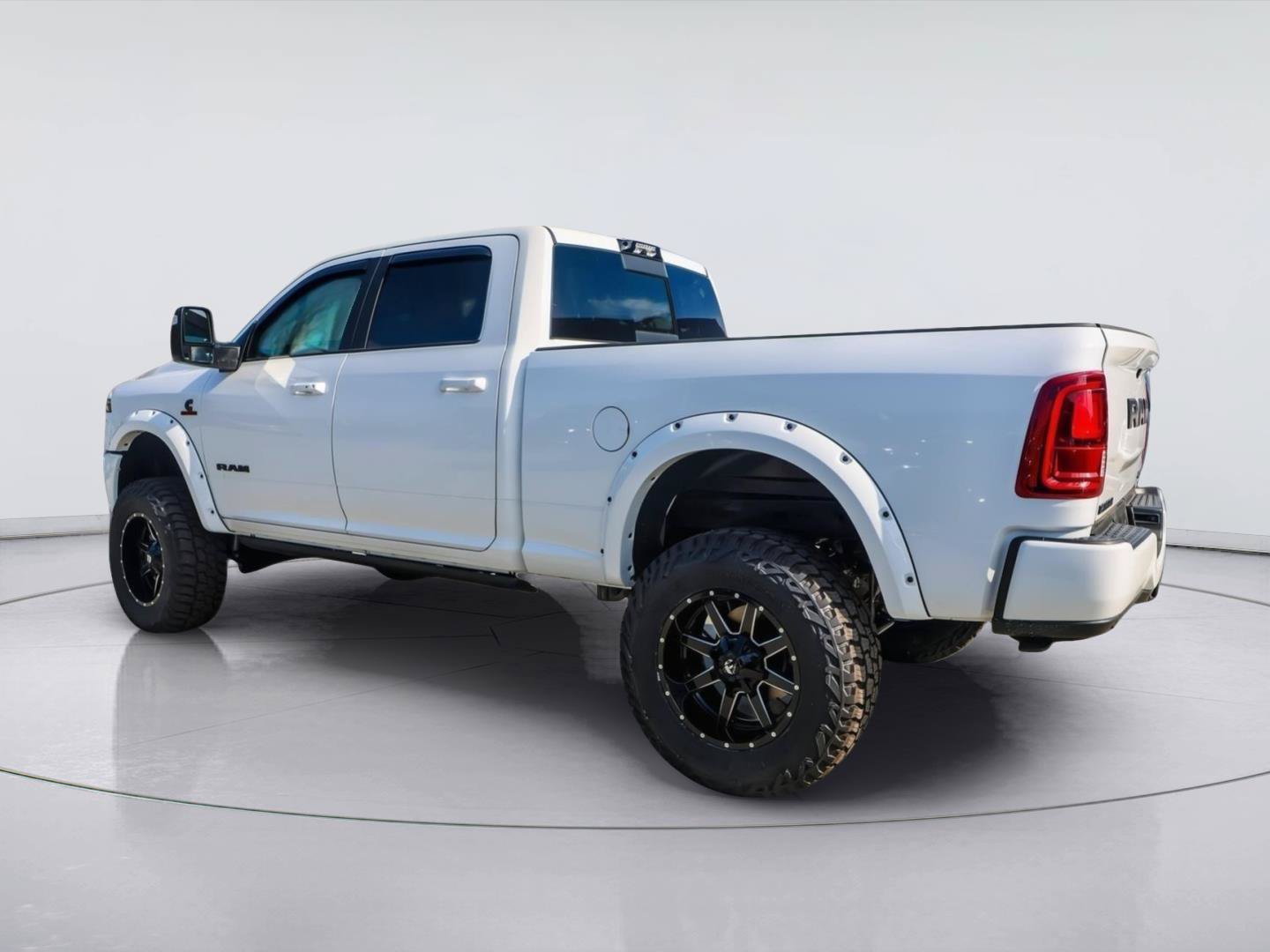 New 2026 RAM 2500 Laramie AWD/4WD image 5