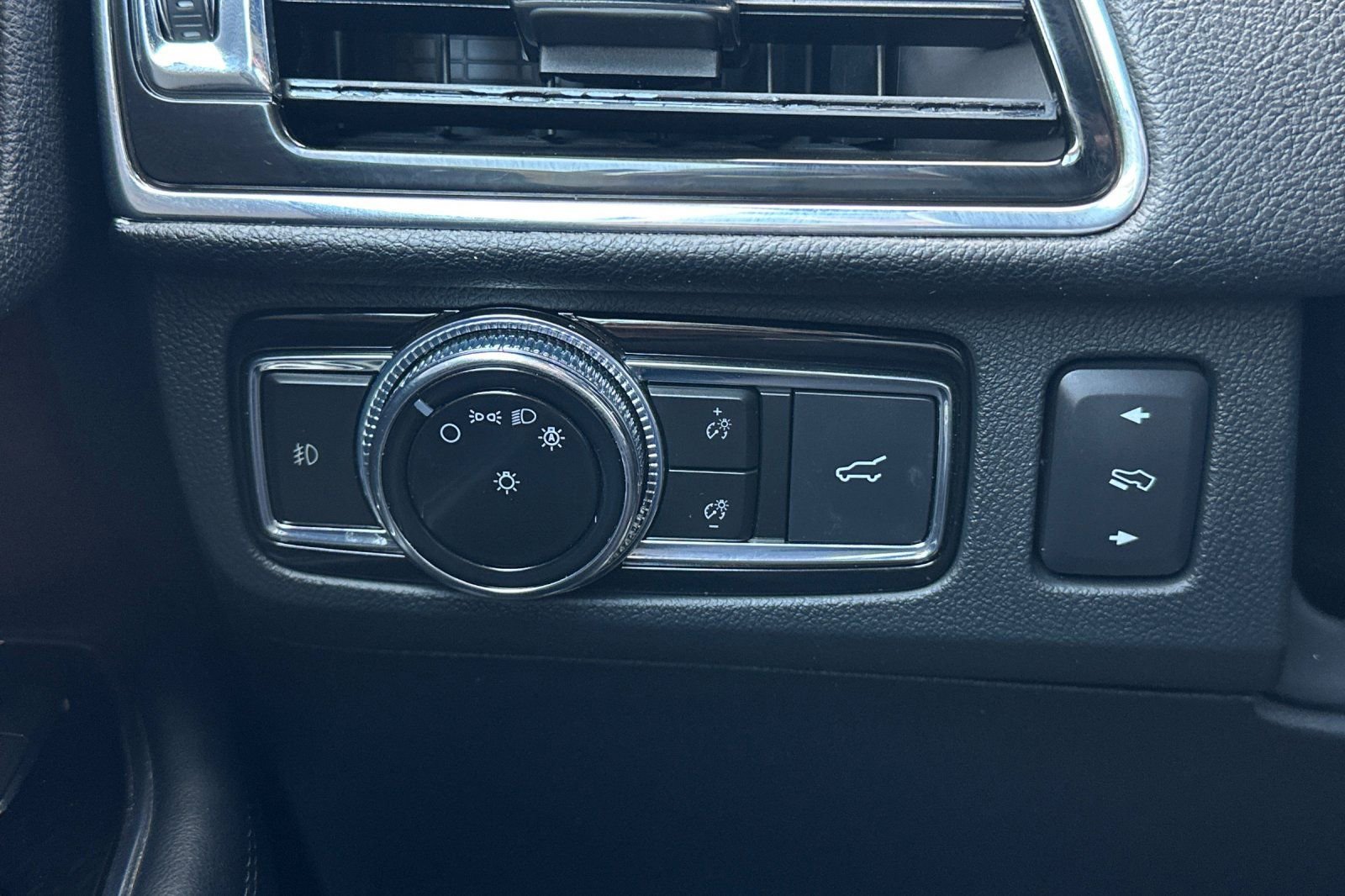 Certified 2021 Lincoln Navigator L Reserve AWD/4WD image 29