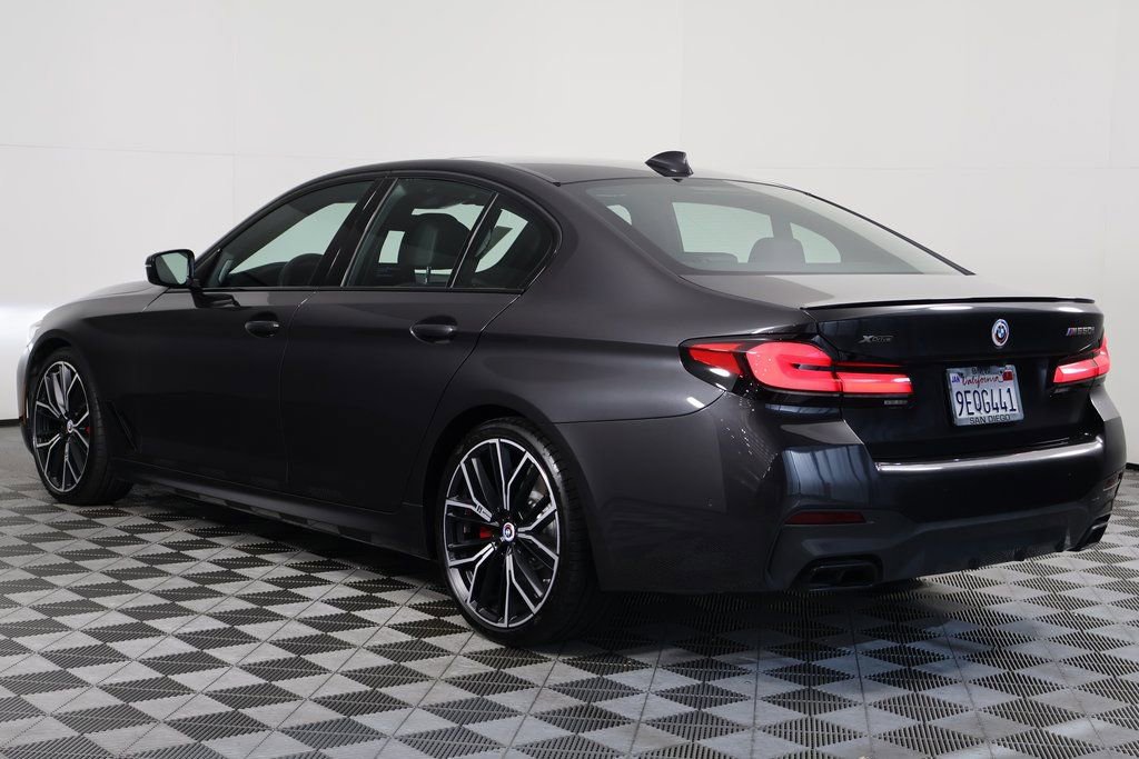 Used 2023 BMW M550i xDrive w/ Executive Package image 6
