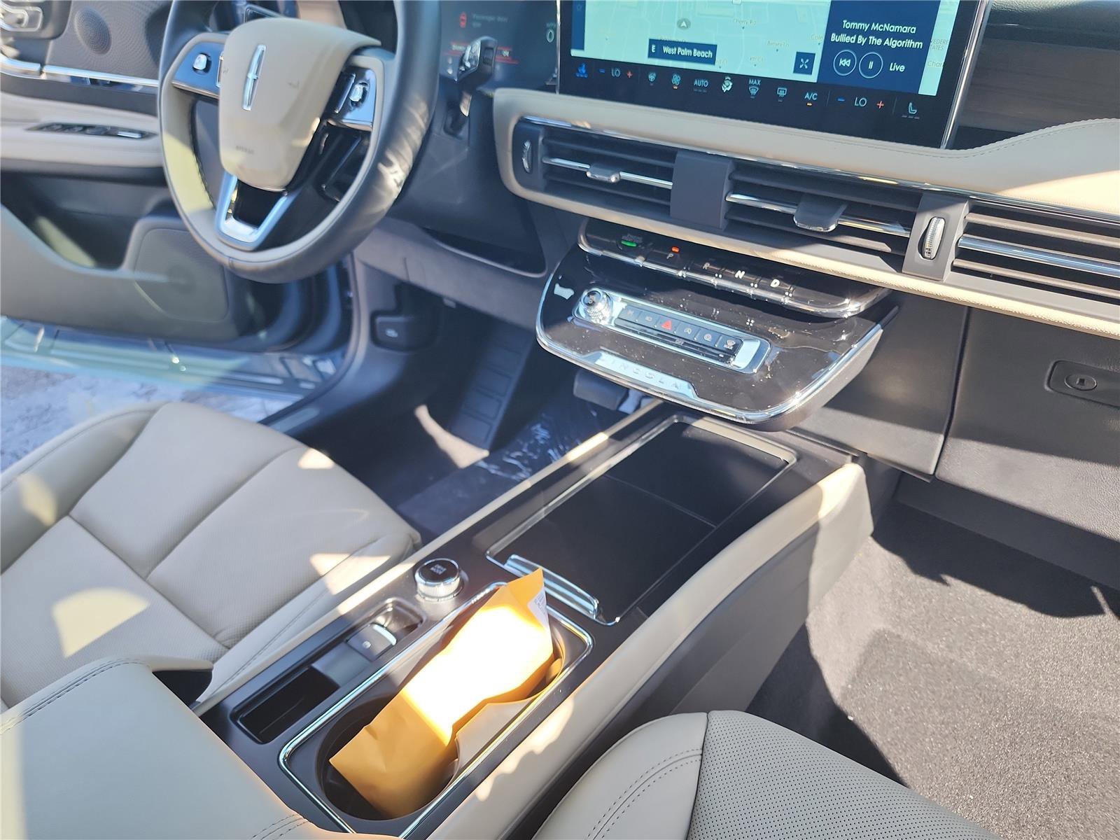 New 2026 Lincoln Corsair Reserve image 27