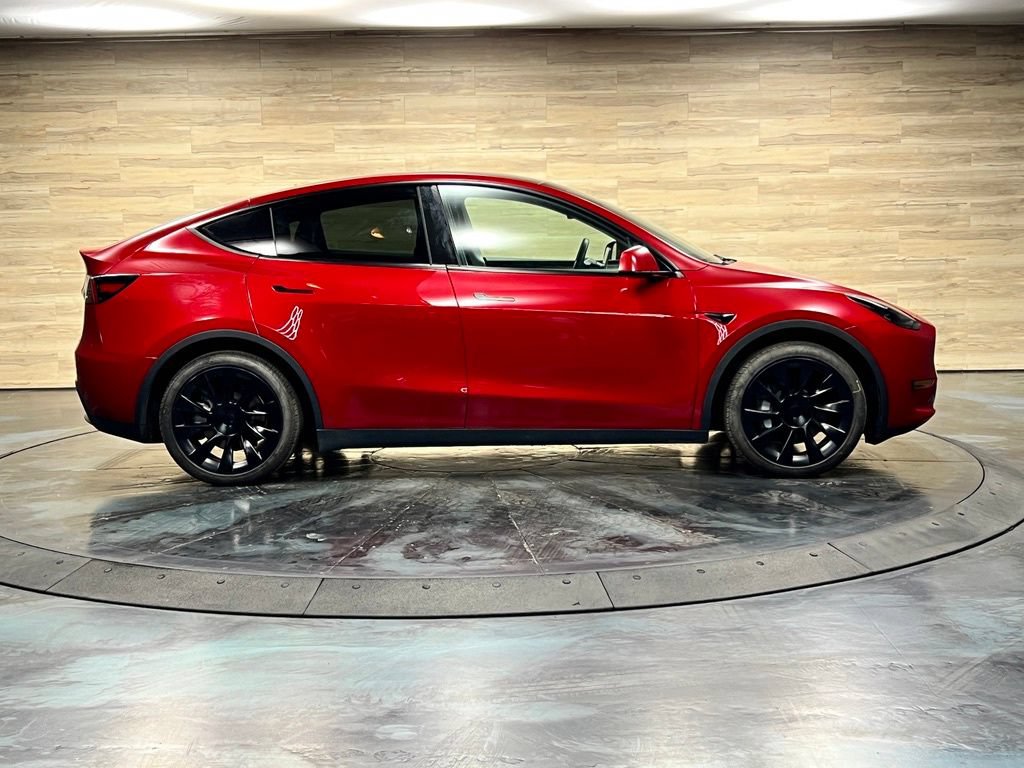 Used 2023 Tesla Model Y Long Range AWD/4WD image 26