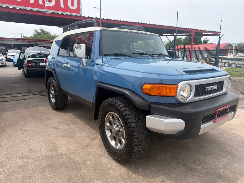 Used 2012 Toyota FJ Cruiser 4WD w/ Upgrade Pkg image 30