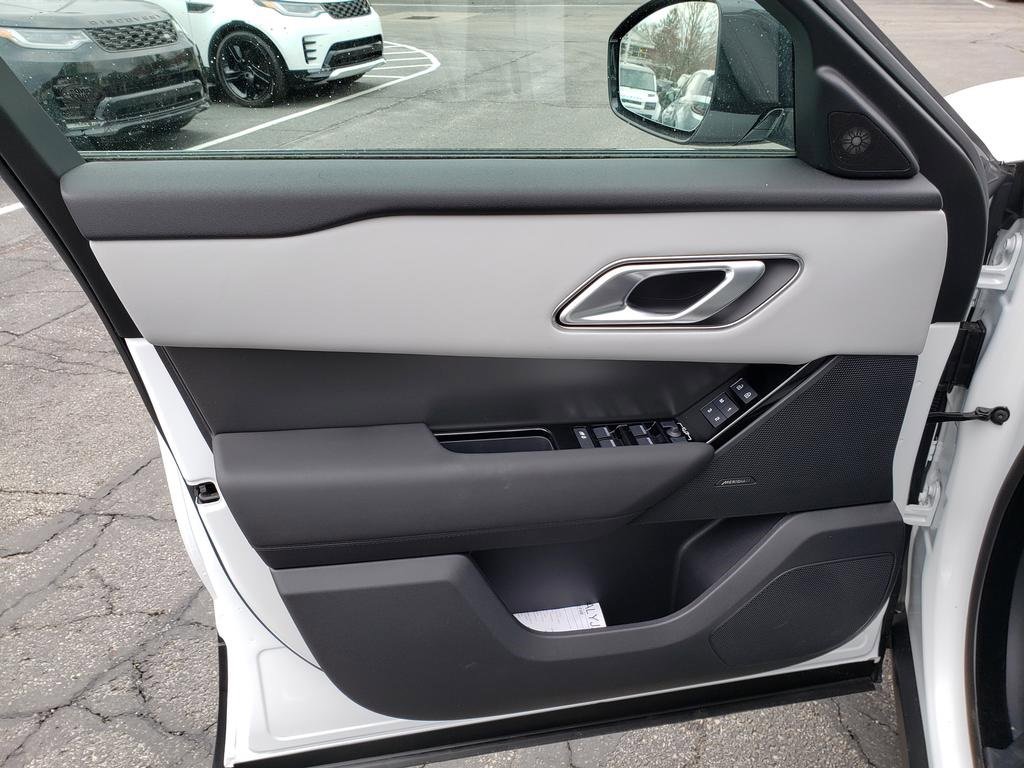 New 2026 Land Rover Range Rover Velar S image 10