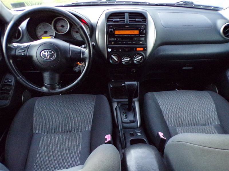 Used 2004 Toyota RAV4 4WD image 28