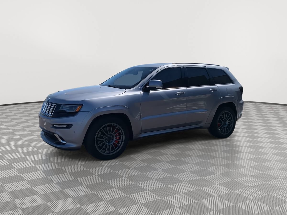 Used 2015 Jeep Grand Cherokee SRT w/ Luxury Group II AWD/4WD image 3