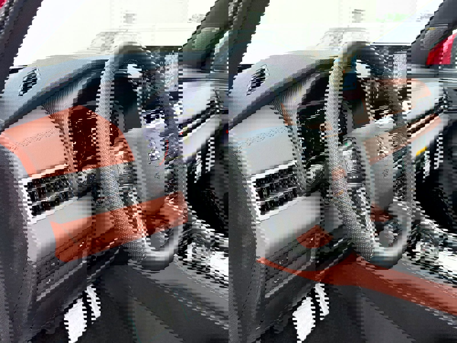 New 2025 Mitsubishi Outlander AWD image 3