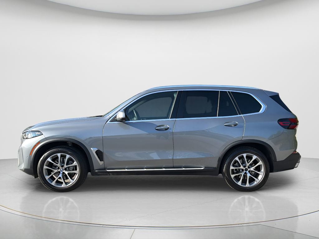 Certified 2026 BMW X5 sDrive40i image 2