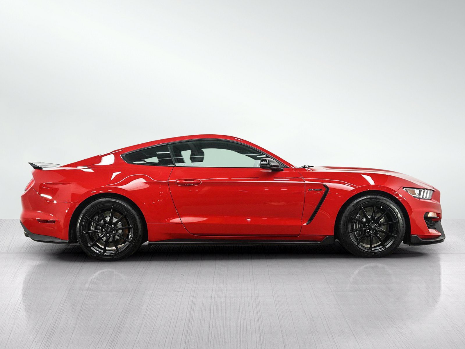 Used 2017 Ford Mustang Shelby GT350 w/ Convenience Package RWD image 6