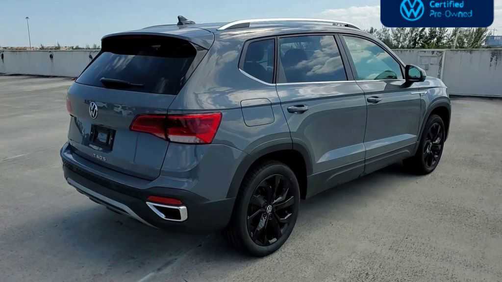 Used 2023 Volkswagen Taos SE image 8