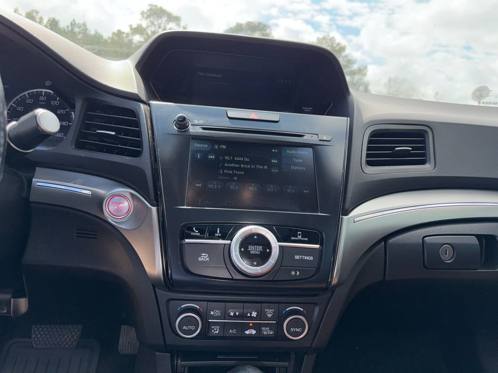 Used 2019 Acura ILX image 18