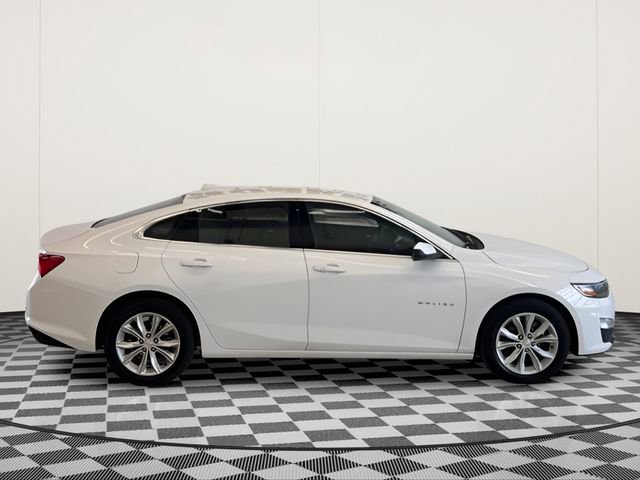 Used 2024 Chevrolet Malibu LT image 3