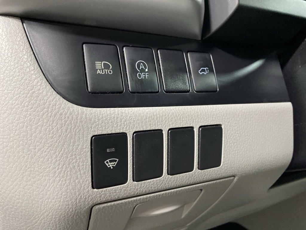 Used 2019 Toyota Highlander XLE image 21