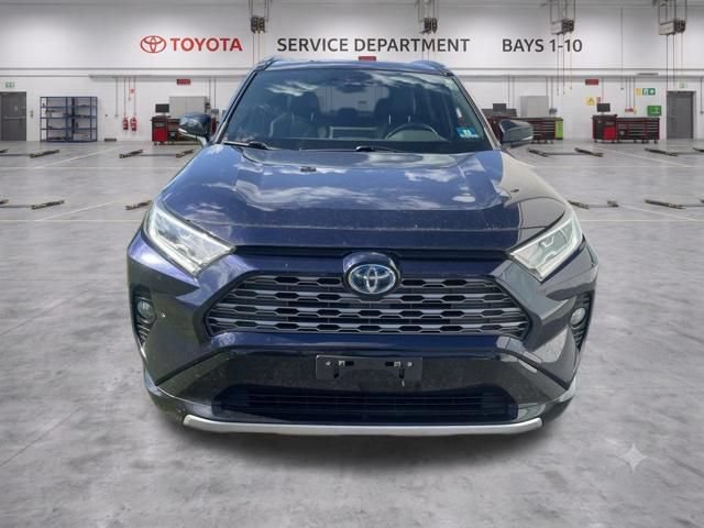 Used 2020 Toyota RAV4 XSE w/ All Weather Liner Package AWD/4WD image 9